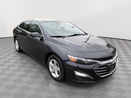 Dark Ash Metallic 2023 Chevrolet Malibu FWD 1LT