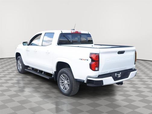 Summit White 2026 Chevrolet Colorado LT