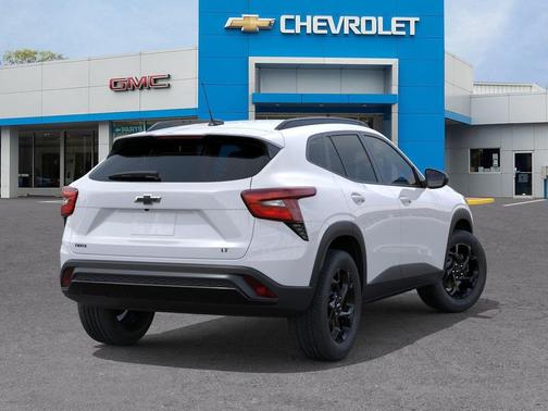 Summit White 2026 Chevrolet Trax LT