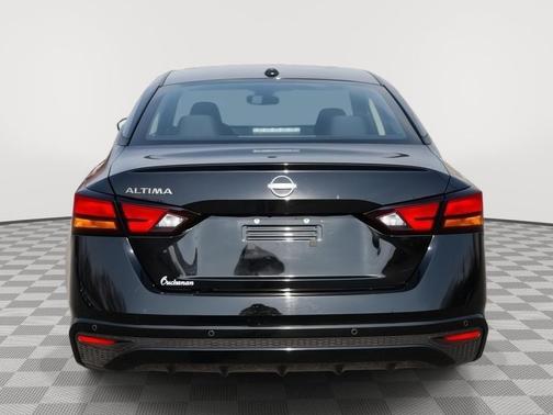 Super Black 2025 Nissan Altima SV FWD