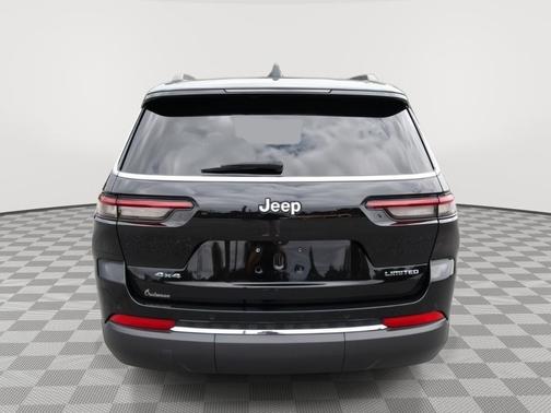 Diamond Black Crystal Pearlcoat 2023 Jeep Grand Cherokee L Limited
