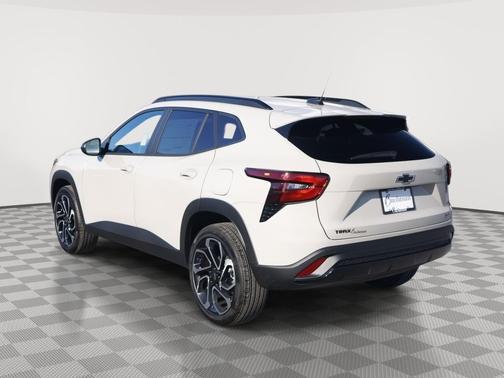 White Sands 2026 Chevrolet Trax FWD 2RS