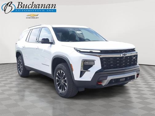 Polar White Tricoat 2026 Chevrolet Traverse AWD Z71