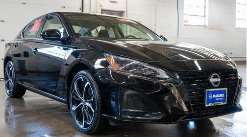 2025 Nissan Altima SR