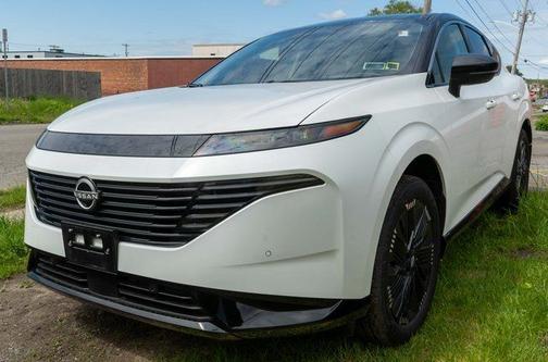 Pearl 2025 Nissan Murano Platinum