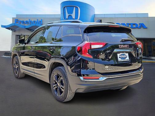 Ebony Twilight Metallic 2024 GMC Terrain AT4