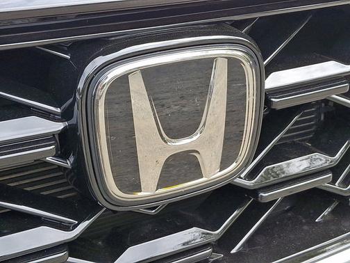 Lunar Silver Metallic 2024 Honda CR-V Hybrid Sport