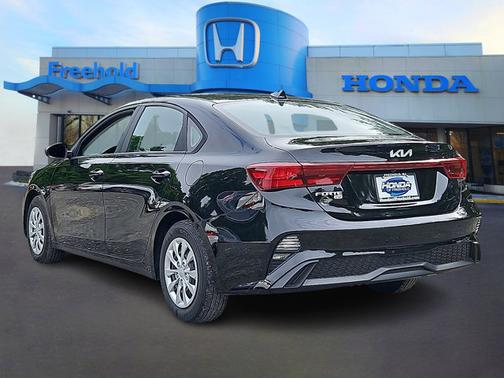 2023 Kia Forte LX