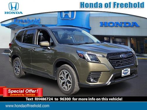 Autumn Green Metallic 2024 Subaru Forester Premium