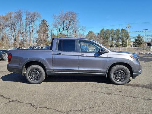 Modern Steel Metallic 2026 Honda Ridgeline TrailSport+