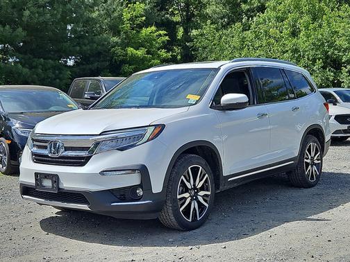 2022 Honda Pilot Touring 7-Passenger