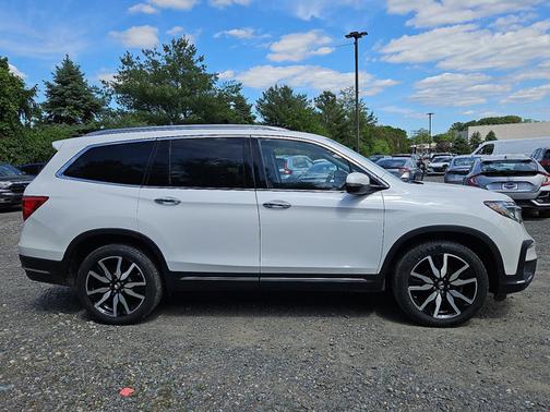 2022 Honda Pilot Touring 7-Passenger