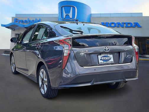 2018 Toyota Prius Three Touring