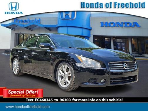 Super Black 2014 Nissan Maxima 3.5 SV