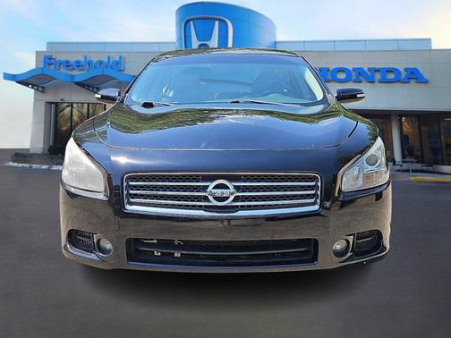 Super Black 2014 Nissan Maxima 3.5 SV