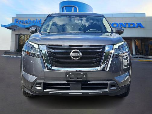 2022 Nissan Pathfinder S