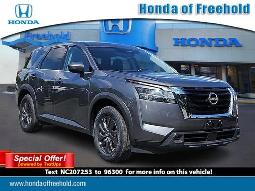 2022 Nissan Pathfinder S