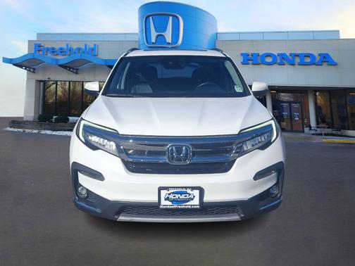 2022 Honda Pilot Touring 7-Passenger