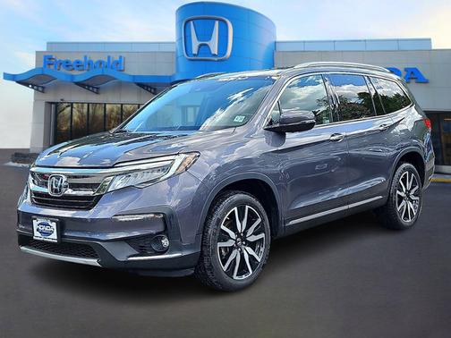 2022 Honda Pilot Touring 7-Passenger