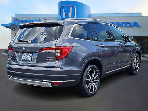 2022 Honda Pilot Touring 7-Passenger