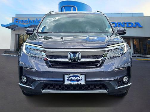 2022 Honda Pilot Touring 7-Passenger