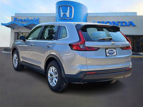 Lunar Silver Metallic Si 2023 Honda CR-V LX