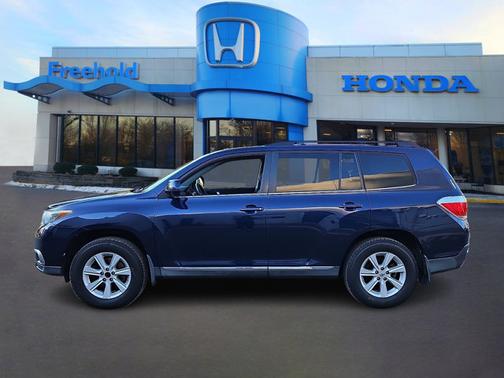 2012 Toyota Highlander SE