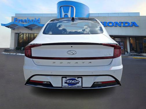 2021 Hyundai SONATA Hybrid Limited