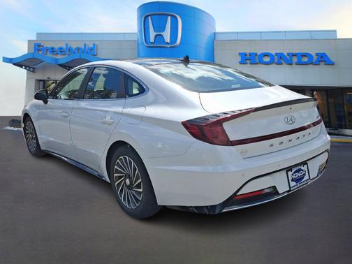 2021 Hyundai SONATA Hybrid Limited