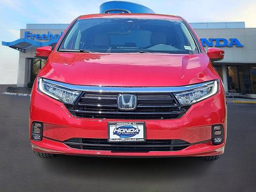 Radiant Red Metallic Ii Rm 2023 Honda Odyssey EX