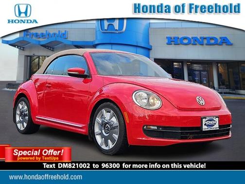 2013 Volkswagen Beetle 2.5L w/Sound/Nav
