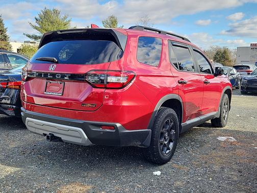 2023 Honda Pilot TrailSport