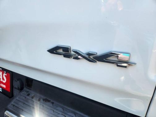 Bright White Clear Coat 2019 RAM 1500 Big Horn