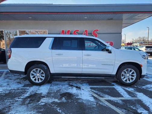 2023 Chevrolet Suburban Premier