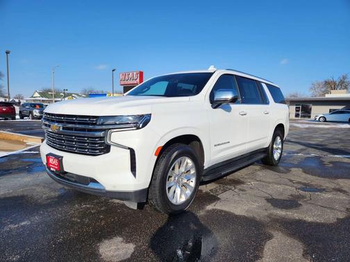 2023 Chevrolet Suburban Premier