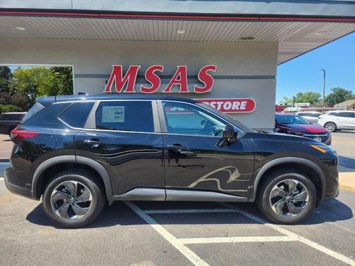Super Black 2025 Nissan Rogue SV