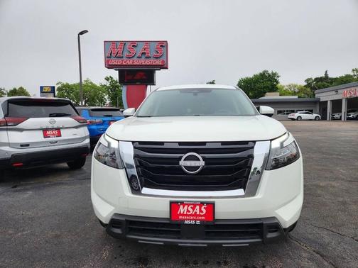 Glacier White 2025 Nissan Pathfinder SV FWD