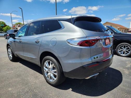 Moonstone Gray Metallic 2023 Buick Enclave Essence AWD