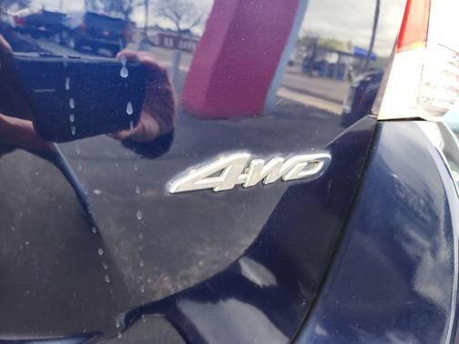 2012 Toyota Highlander SE