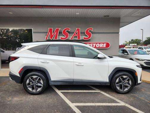 Serenity White Pearl 2025 Hyundai TUCSON SEL