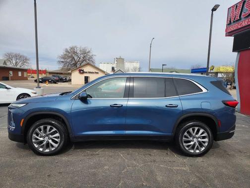 2025 Buick Enclave Preferred FWD