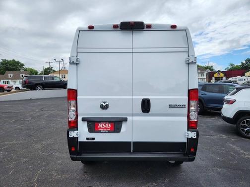 Bright White Clearcoat 2026 RAM ProMaster 2500 Tradesman