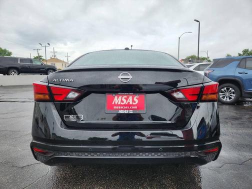 Super Black 2025 Nissan Altima 2.5 SV