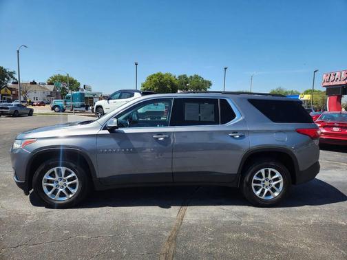 2020 Chevrolet Traverse LT Cloth