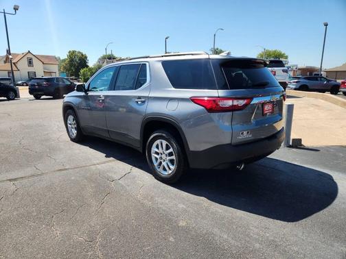 2020 Chevrolet Traverse LT Cloth