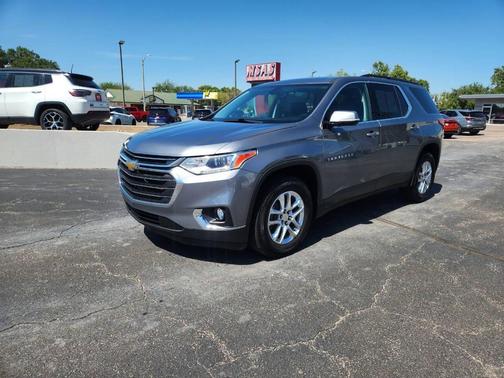 2020 Chevrolet Traverse LT Cloth