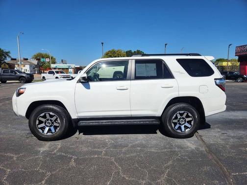 2024 Toyota 4Runner TRD Off Road