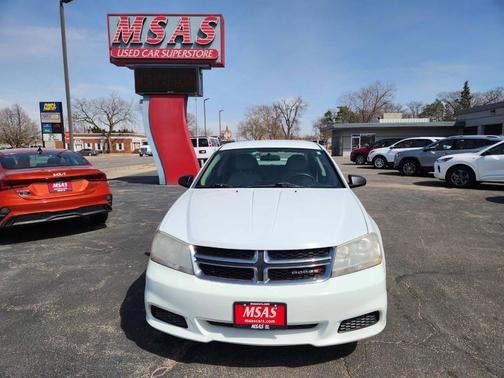 Bright White Clearcoat 2013 Dodge Avenger SE V6