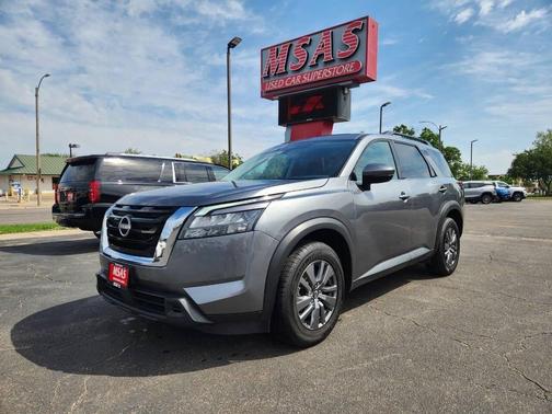 Gun Metallic 2025 Nissan Pathfinder SV 4WD