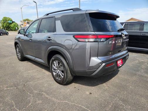 Gun Metallic 2025 Nissan Pathfinder SV 4WD
